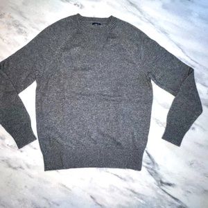 J Crew men’s wool blend Crewneck Sweater in Charcoal Grey size Small.